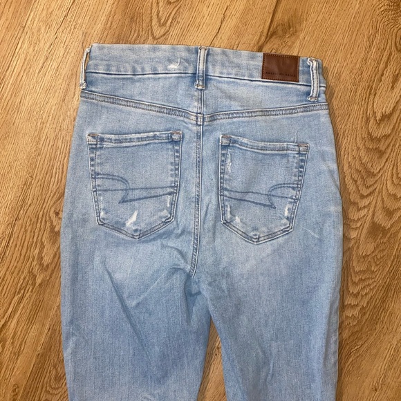 American Eagle Light Wash Distressed Stretch Skinny Jeans - Picture 9 of 9